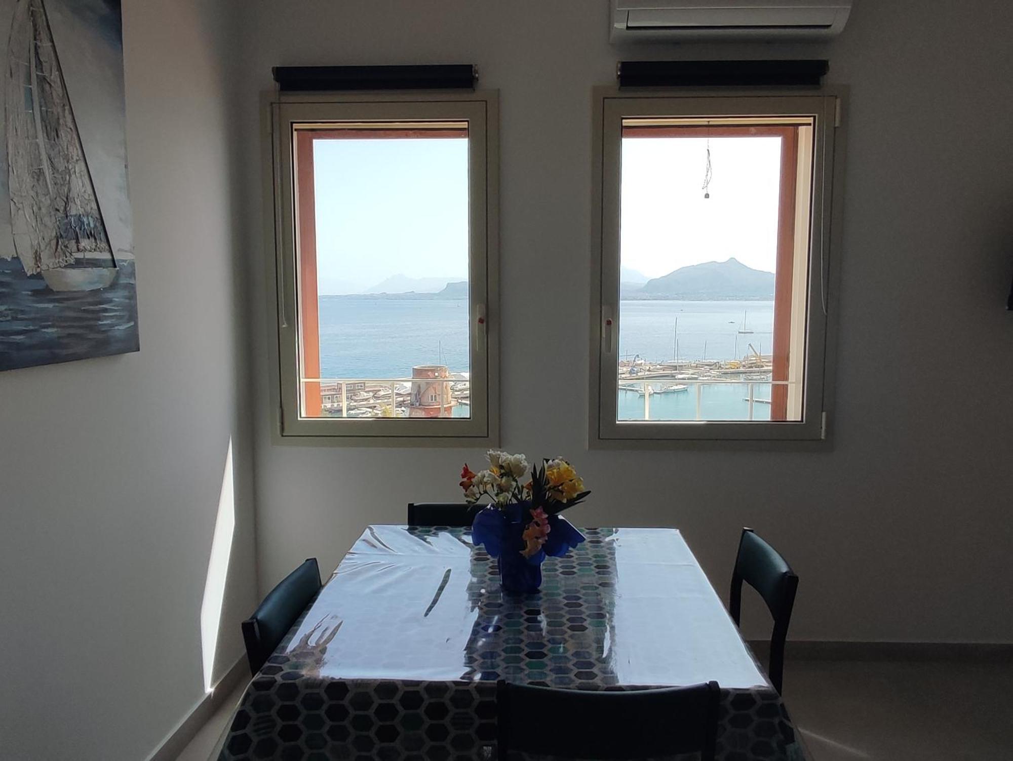 Rineddahouse Arenella - Vista Mare Panoramica A Palermo Con Parcheggio Privato公寓 外观 照片