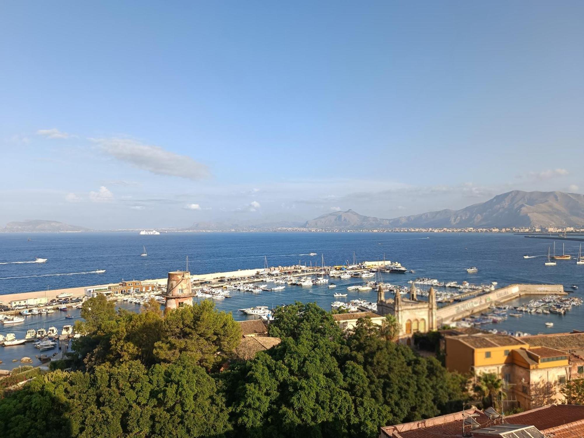 Rineddahouse Arenella - Vista Mare Panoramica A Palermo Con Parcheggio Privato公寓 外观 照片