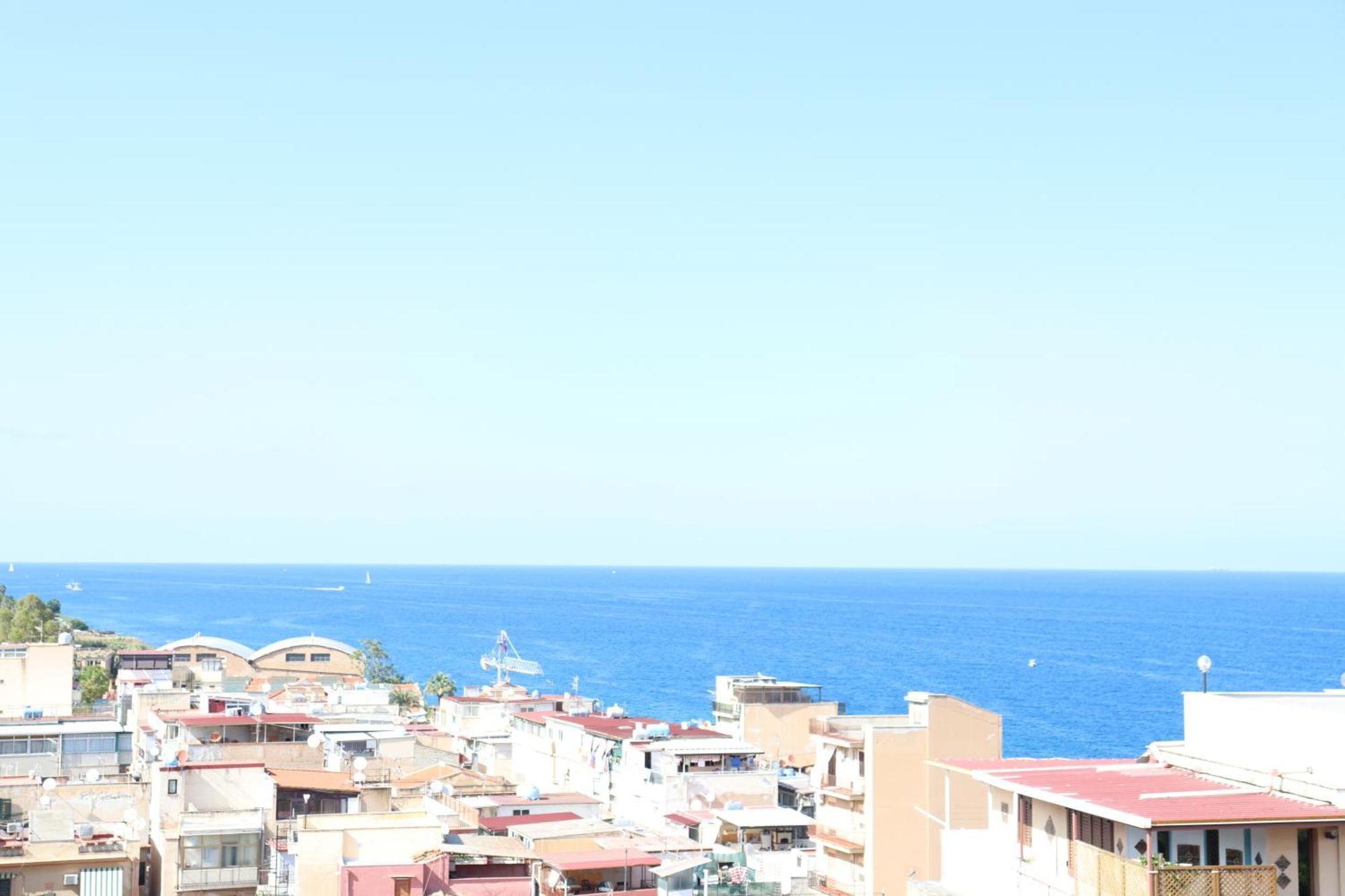 Rineddahouse Arenella - Vista Mare Panoramica A Palermo Con Parcheggio Privato公寓 外观 照片